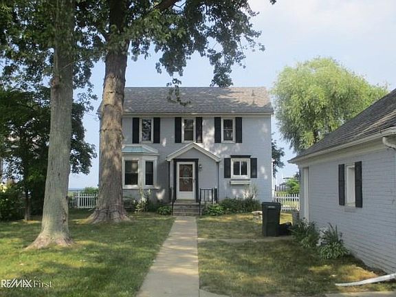 2nd image of 27310 Lane St