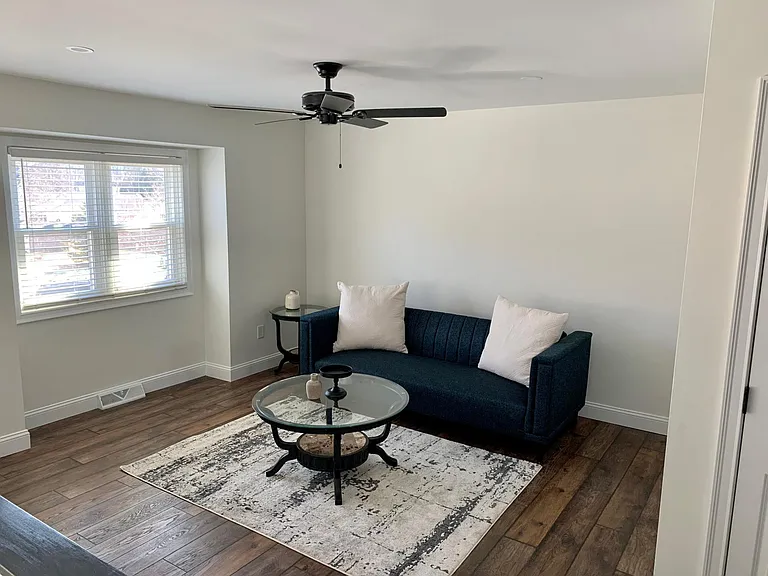 13 Tompion Ln — Photo 19