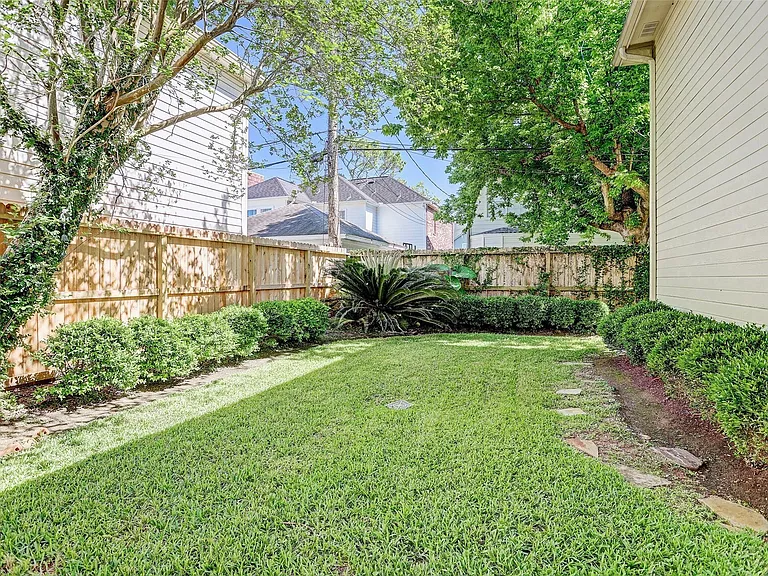 4425 Mildred St — Photo 30