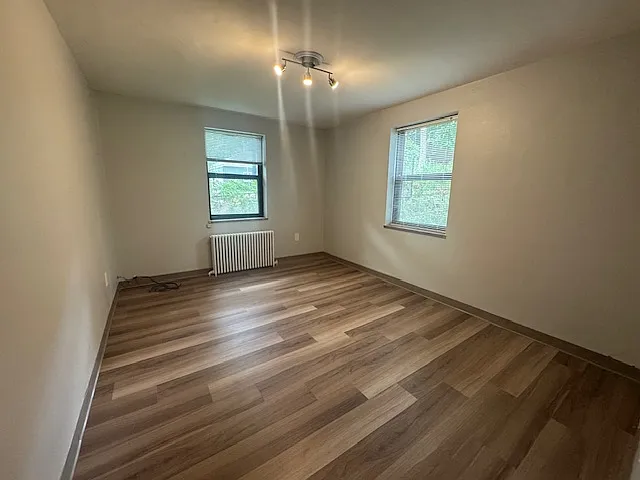 Royal Gardens Apartments — Photo 60