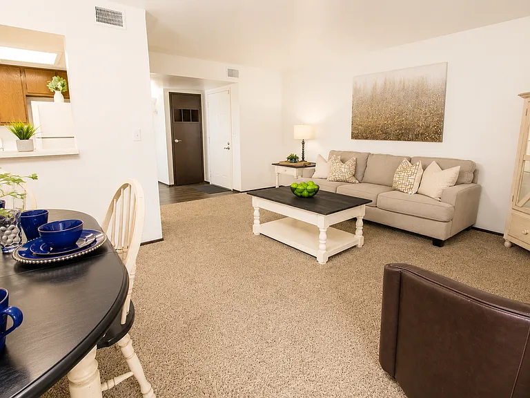 Grouse Run Apartments — Photo 22