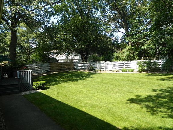 4th image of 123 Oak Park Dr
