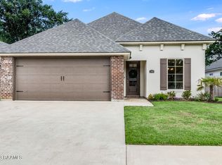 140 Gable Crest Dr, Lafayette, LA 70508