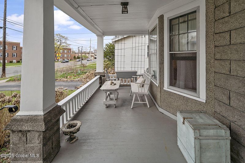 4th image of 342 New Scotland Avenue