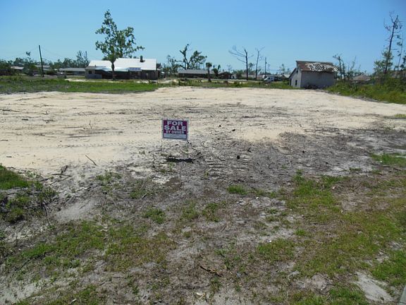 4th image of 804 College Oaks Ln