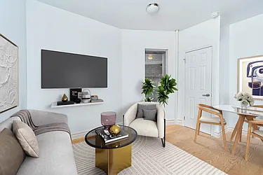 Rented by Living New York