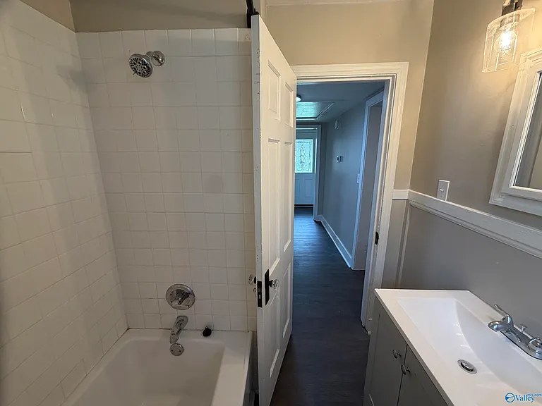 1620 8th St SW — Photo 12