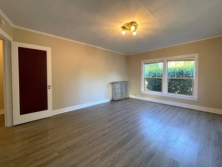 222 E Hamlin St — Photo 7