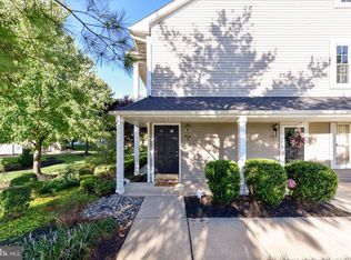 904B Saxony Dr APT 904, Mount Laurel, NJ 08054