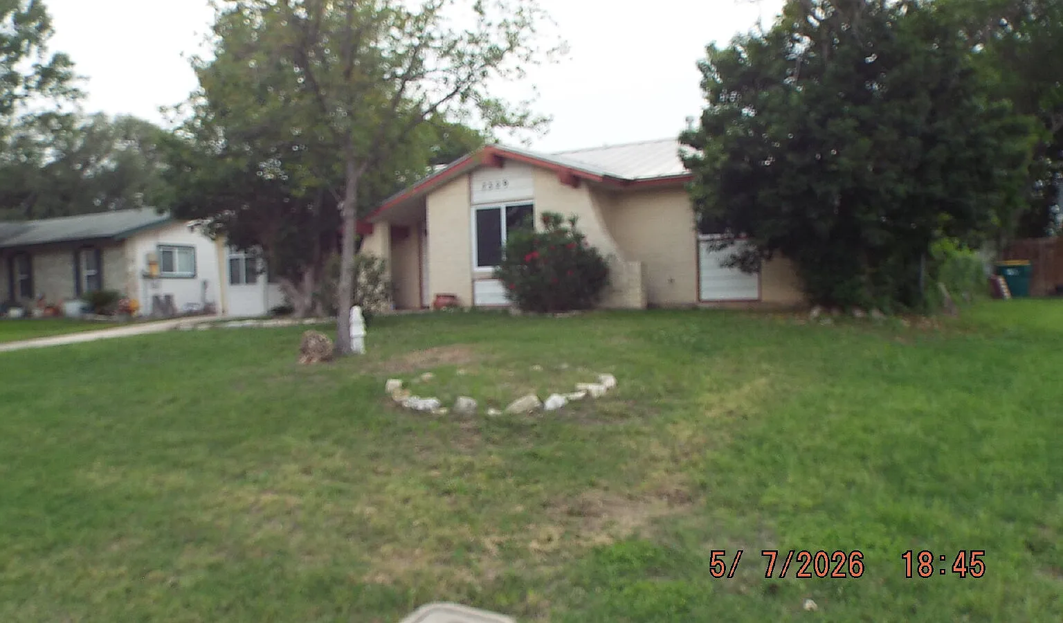 3 bed, 2.0 bath, 1236 sqft, $1,750 — Photo 2