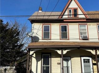 122 E Church St, Slatington, PA 18080