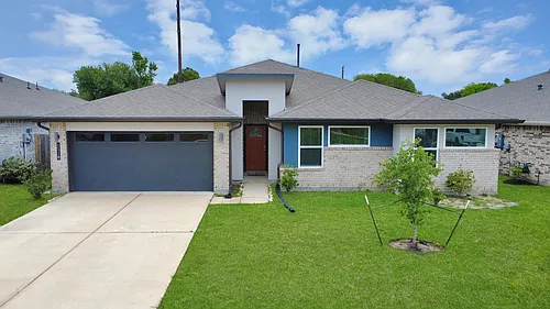 1118 Hyde Lake Ln Photo 1