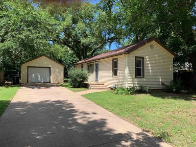 1130 W Olive Ave, El Dorado, KS, 67042