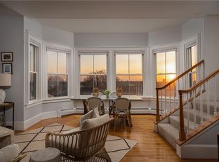 398 Wolcott Ave APT 7, Middletown, RI 02842