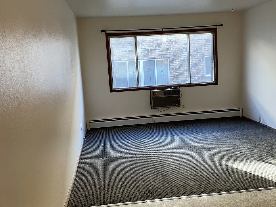 3180 S Brust Ave #1