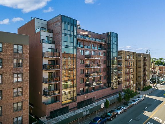 3rd image of 3041 Ocean Ave APT 8E