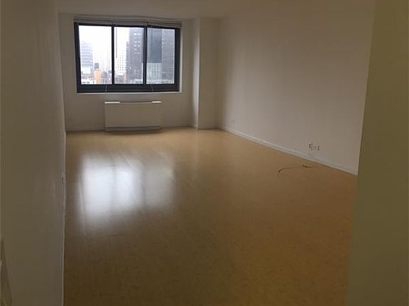 3rd image of 347 W 57th St APT 23