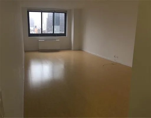 Rented by RELO REDAC INC. | media 13