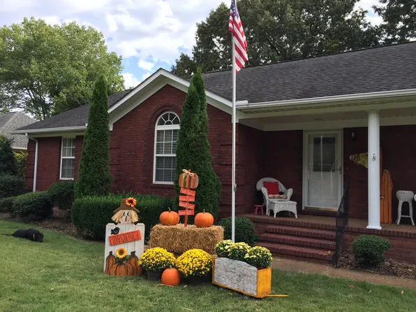 209 15th St, Trenton, TN 38382