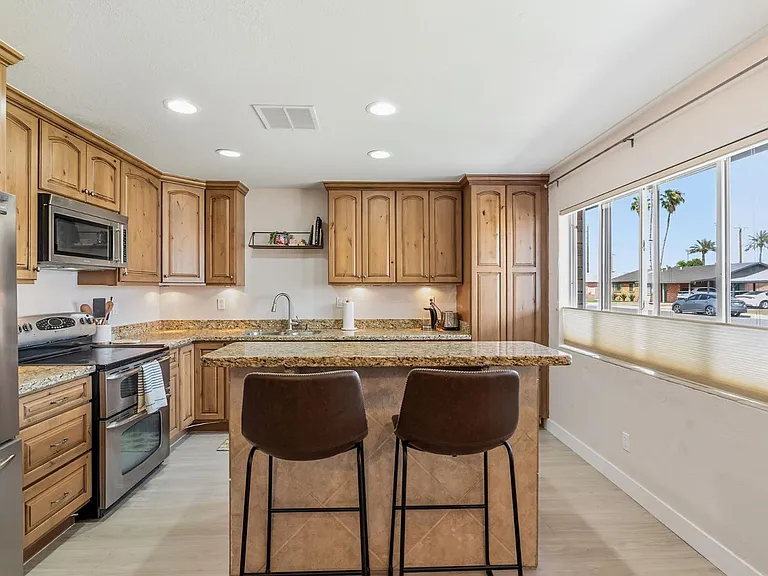 2234 N 74th Way — Photo 7