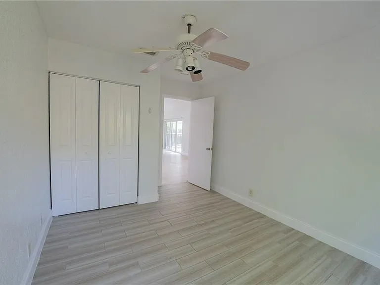 5332 NW 29th Ct — Photo 19