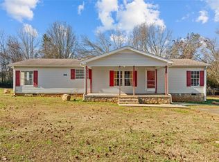 214 Nassau Cir, Chatsworth, GA 30705