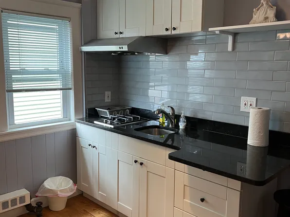 103 E Squantum St #1, Quincy, MA 02171