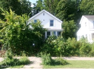 17 Hamilton Ave, Corinth, NY 12822