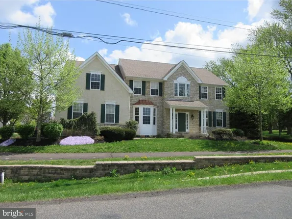 248 Pennland Farm Dr, Perkasie, PA 18944