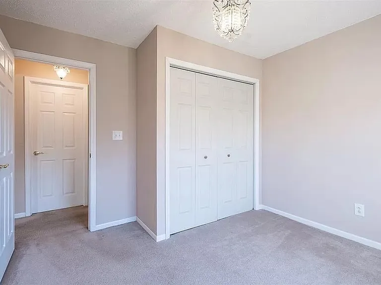3024 Rolling Hill Dr — Photo 9