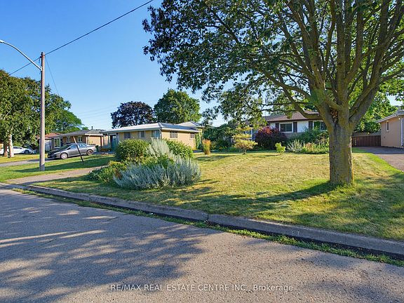 2nd image of 63 Brentwood Dr