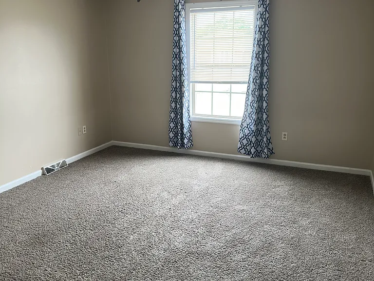 422 Sara Leigh Dr #2 — Photo 14