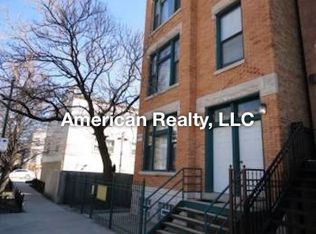 1427 N Wood St APT 2R, Chicago, IL 60622