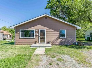 224 E 5th St, Valley Center, KS 67147