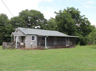 104 Arintha Dr, Westminster, SC 29693