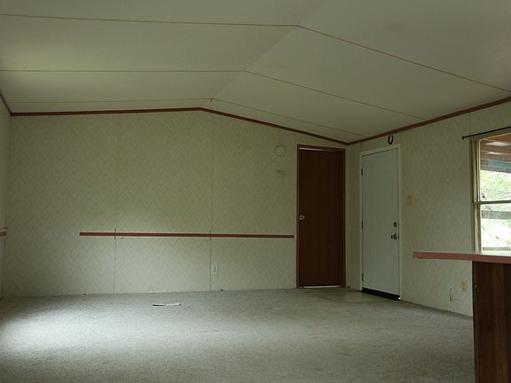 5th image of 13666 NW McClung Rd