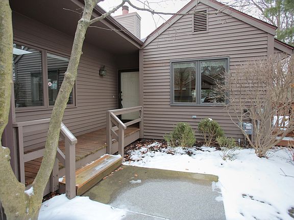 1028 essex cir-103