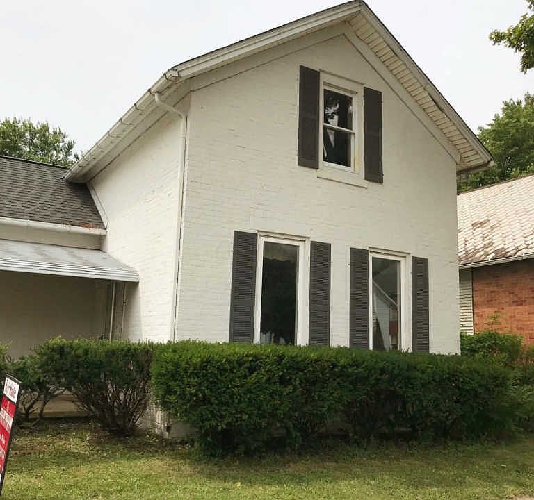 1st image of 160 E 6th Ave