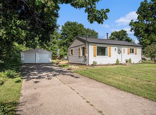 6821 Chapin Ave SE, Alto, MI 49302