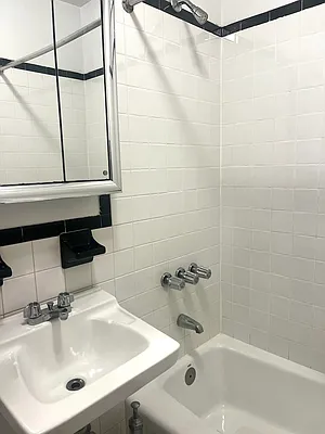 Rented by CitySites Real Estate Group | media 14