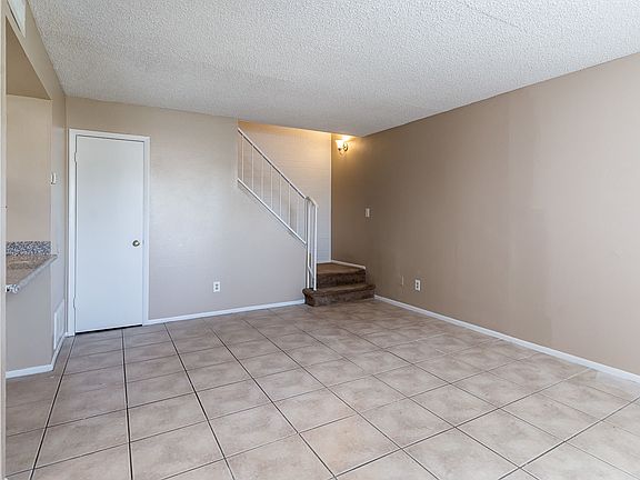 4th image of 5202 N 42nd Dr