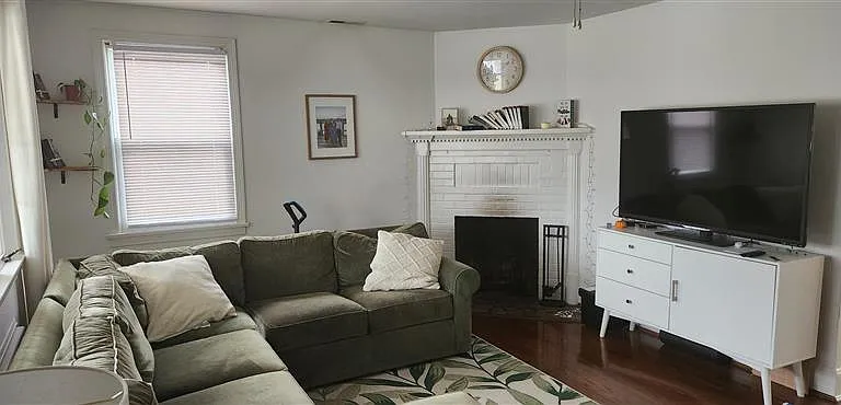 2420 Seaview Ave — Photo 5