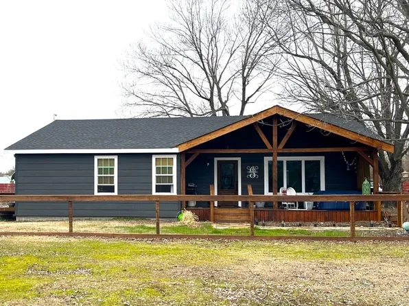 206 W Queen St, Hoyt, OK 74472