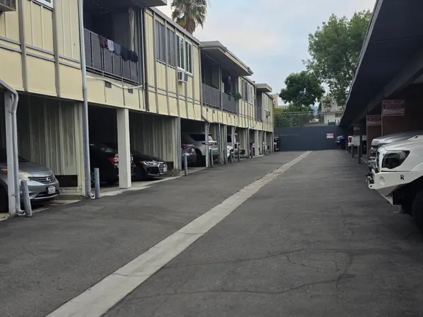 5725 Reseda Blvd, 5725 Reseda Blvd APT 11, Tarzana, CA 91356