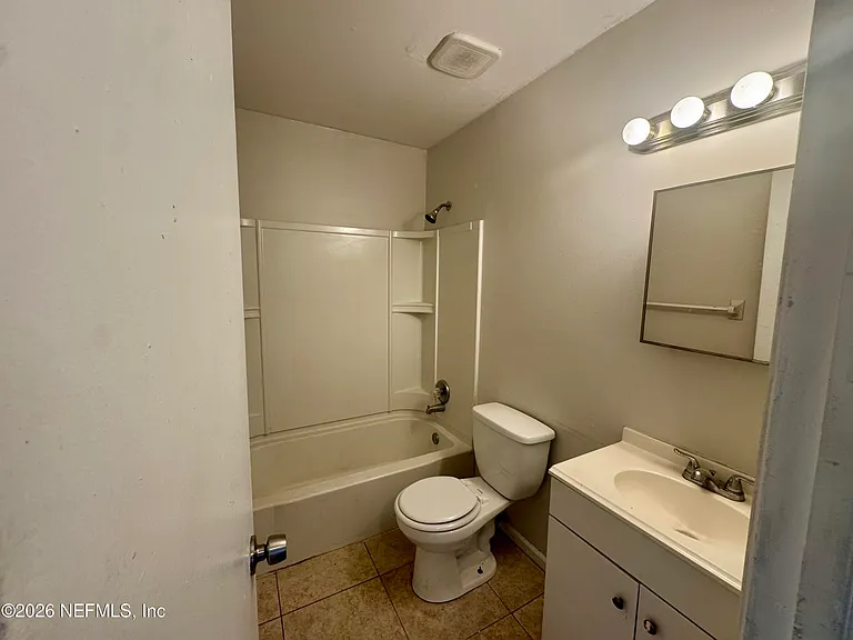 8846 Cavender Dr — Photo 11