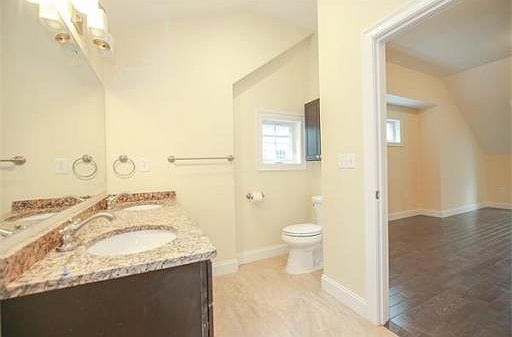 4th image of 84 West St APT 8