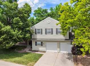 7033 S Grape Way, Centennial, CO 80122