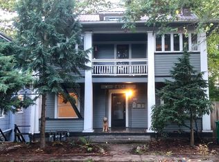2404 NE Multnomah St APT C, Portland, OR 97232
