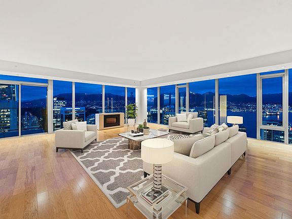 4th image of 667 Howe St #4602