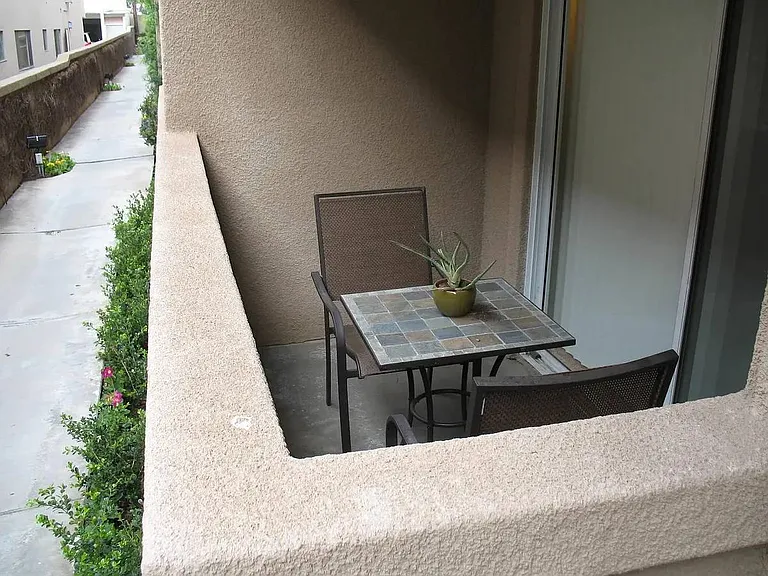 731 S Chapel Ave — Photo 4